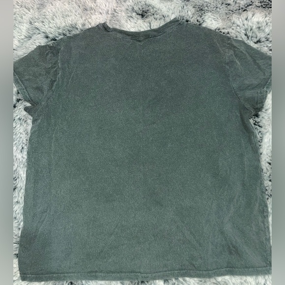 Graphic tee - Picture 2 of 4